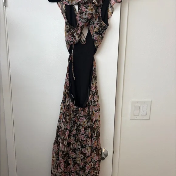 Astr Floral Maxi Dress - Picture 6 of 6